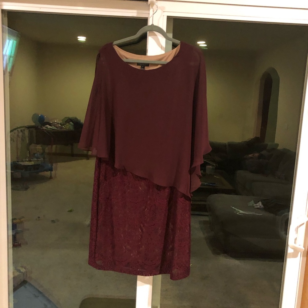 connected apparel Burgundy Layered Lace Cocktail Dress
